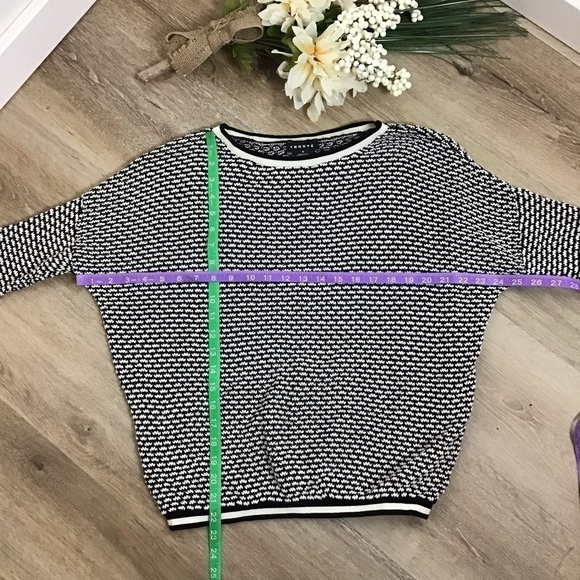 Trouve from Nordstrom Black & White Sweater Medium - Picture 7 of 8